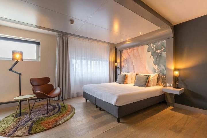 Hotel voor 2 personen, met Terras in Almere