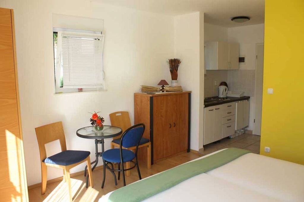 Gehele studio, Studioapartment in Trogir mit Balkon, Klimaanlage, W-Lan (4328-4) in Trogir, Čiovo