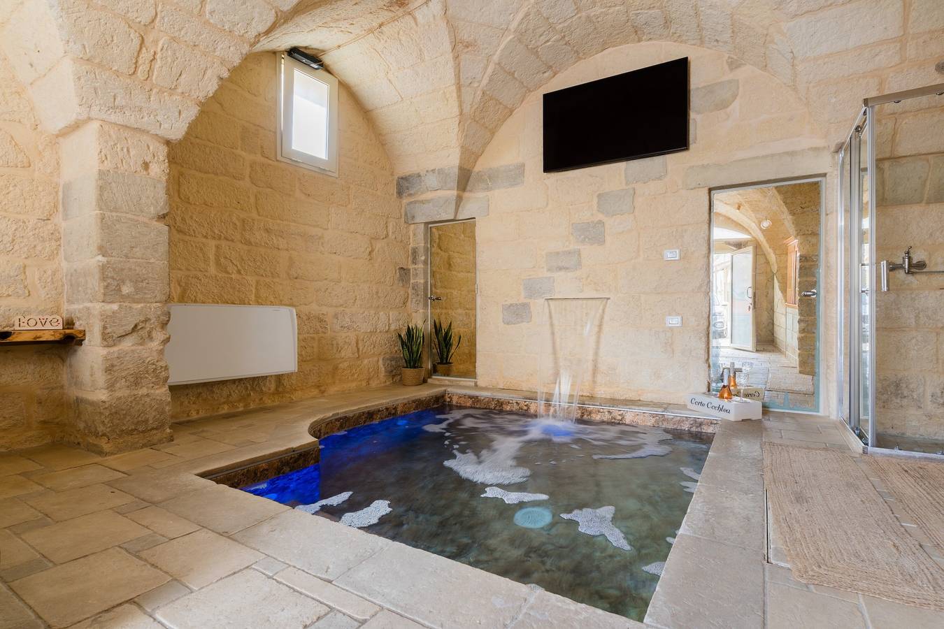 Suite 'La Limesa' Corte Cochlea mit Panoramaterrasse, Innenpool, Wlan und Klimaanlage in Cannole, Lecce Provinz