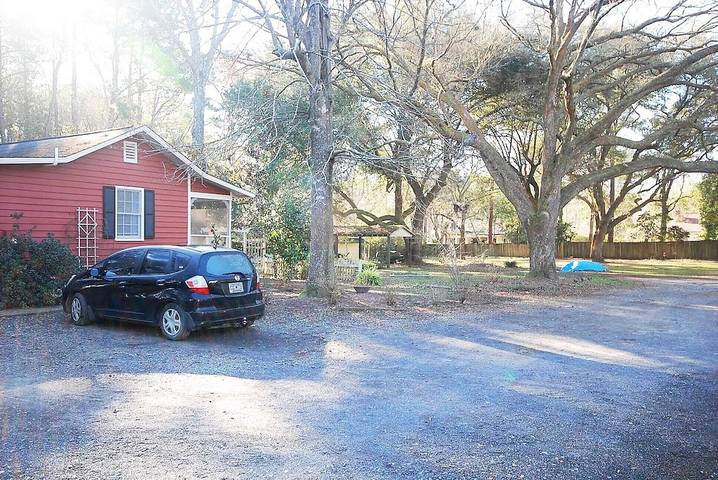Vacation house for 4 people, with terrace and yard - 1