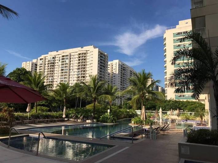 Casas e apartamentos de temporada para 3 pessoas, com balcão e jardim e ainda vista em Jacarepaguá