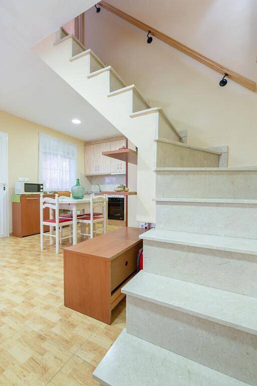 Location de vacances pour 5 personnes, avec Terrasse ainsi que Jardin et Piscine dans Formentera De Segura - 3