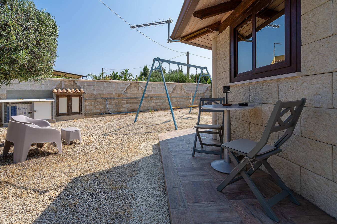Studio entier, Studio 'Luana' avec vue sur les montagnes, Wi-Fi et climatisation in Noto, Région de Noto