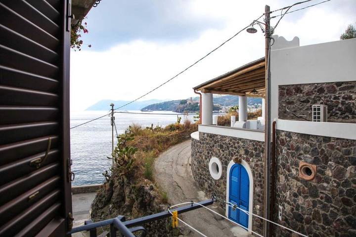 Chambre d’hôte pour 4 personnes, avec vue et terrasse à Lipari - 2