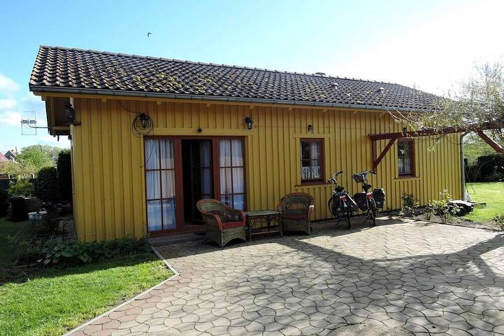 Ferienhaus für 4 Personen, mit Garten und Terrasse