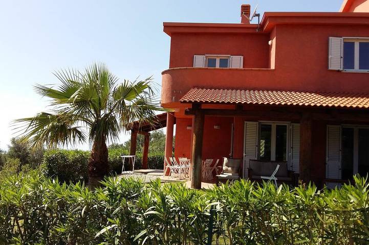 Villa per 8 persone, con balcone e giardino nonché piscina, con animali domestici - 1