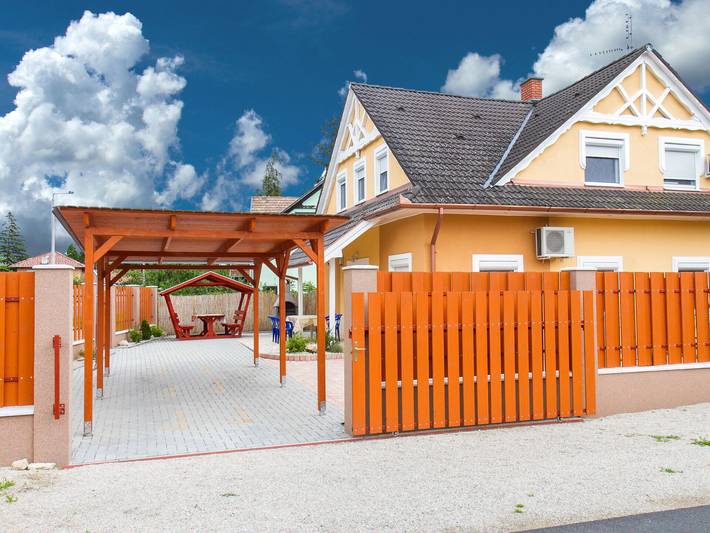 Ferienhaus für 6 Personen, mit Garten