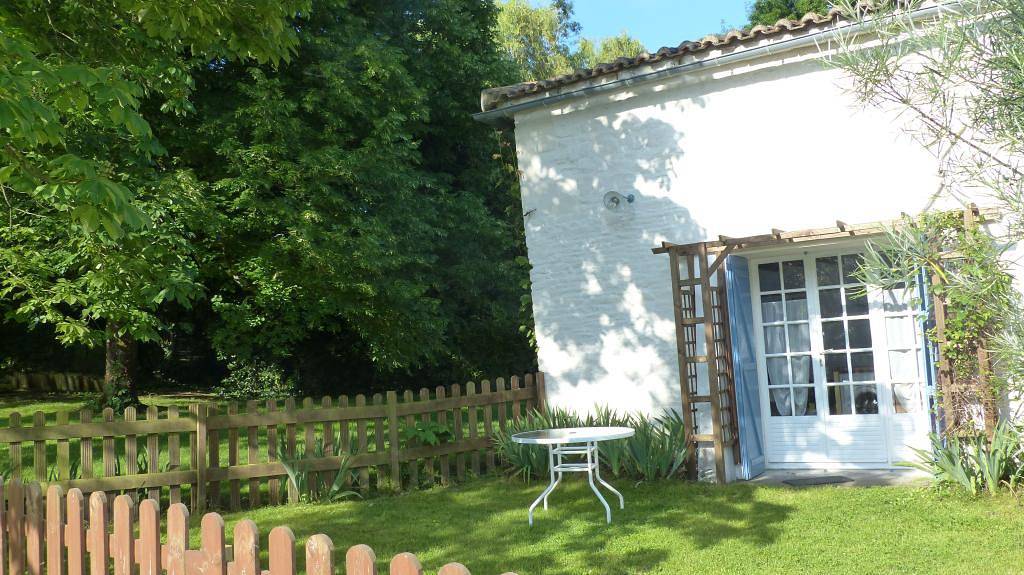 Gîte Jaune - Gîtes « Au Paradis » Marais poitevin in Le Vanneau-Irleau, Région de Niort