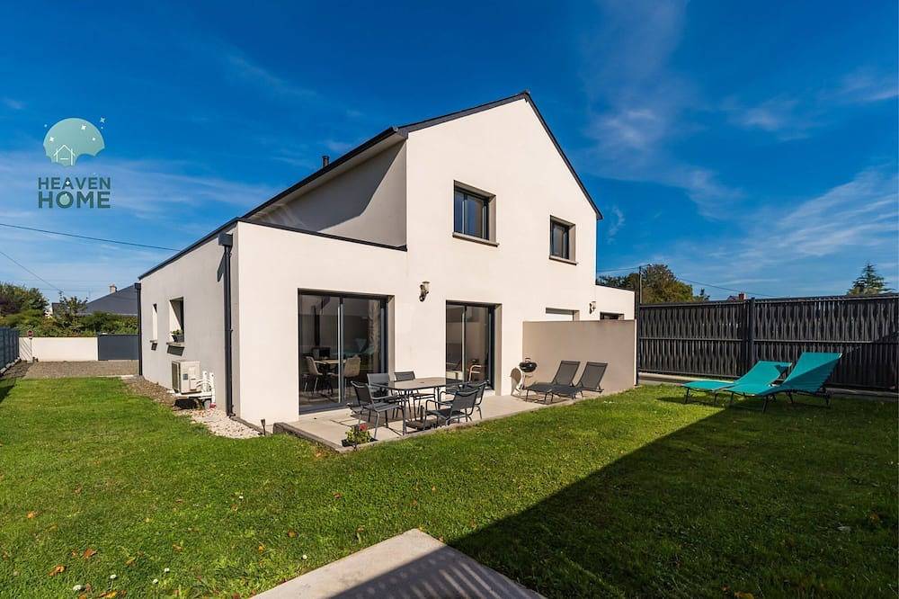 Ty Menez: New house close to shops and beaches in Pordic, Côte de Goëlo