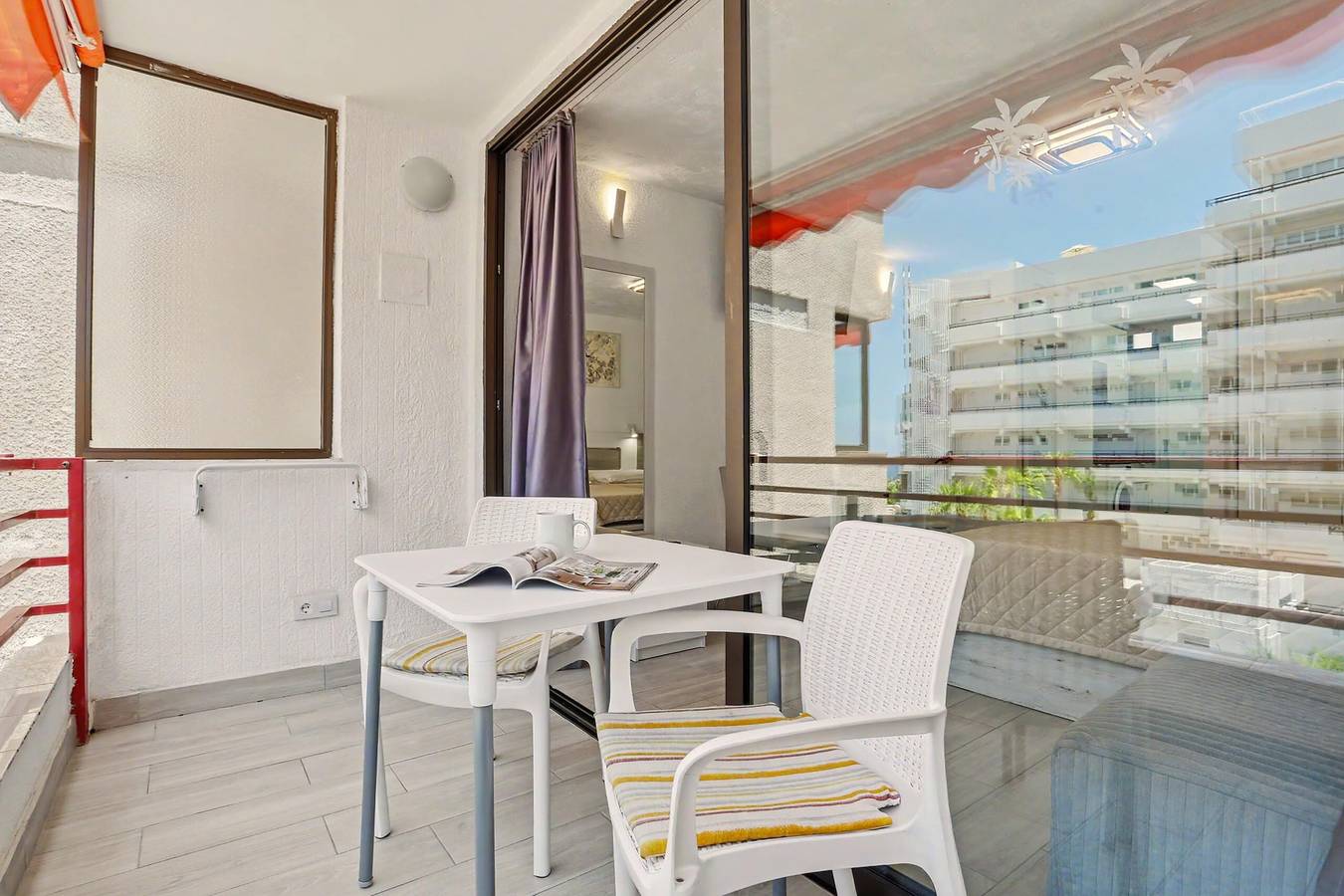 Studio entier, Studio de luxe à Costa Adeje avec piscine partagée, balcon et Wi-Fi in Playa de Troya, Adeje