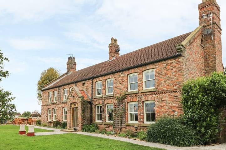 Ferienhaus für 12 Personen, mit Whirlpool und Garten in York