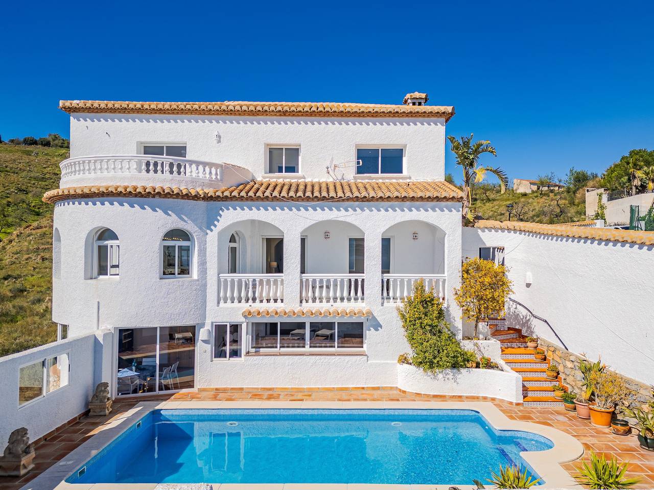 Villa „Alta Vista“ mit Meerblick, Wlan und Klimaanlage in Monte de los Almendros, Salobreña
