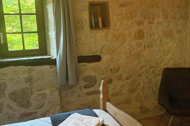 Location de vacances pour 11 personnes, avec jardin et piscine, animaux acceptés à Pont-du-Casse - 4