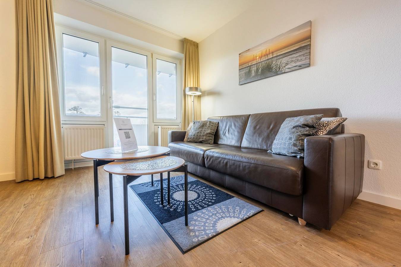 Apartamento entero, Strandnahe 3-Zimmer Ferienwohnung mit Balkon und direkt am Nordseedeich gelegen in Schillig Strand, Wangerland