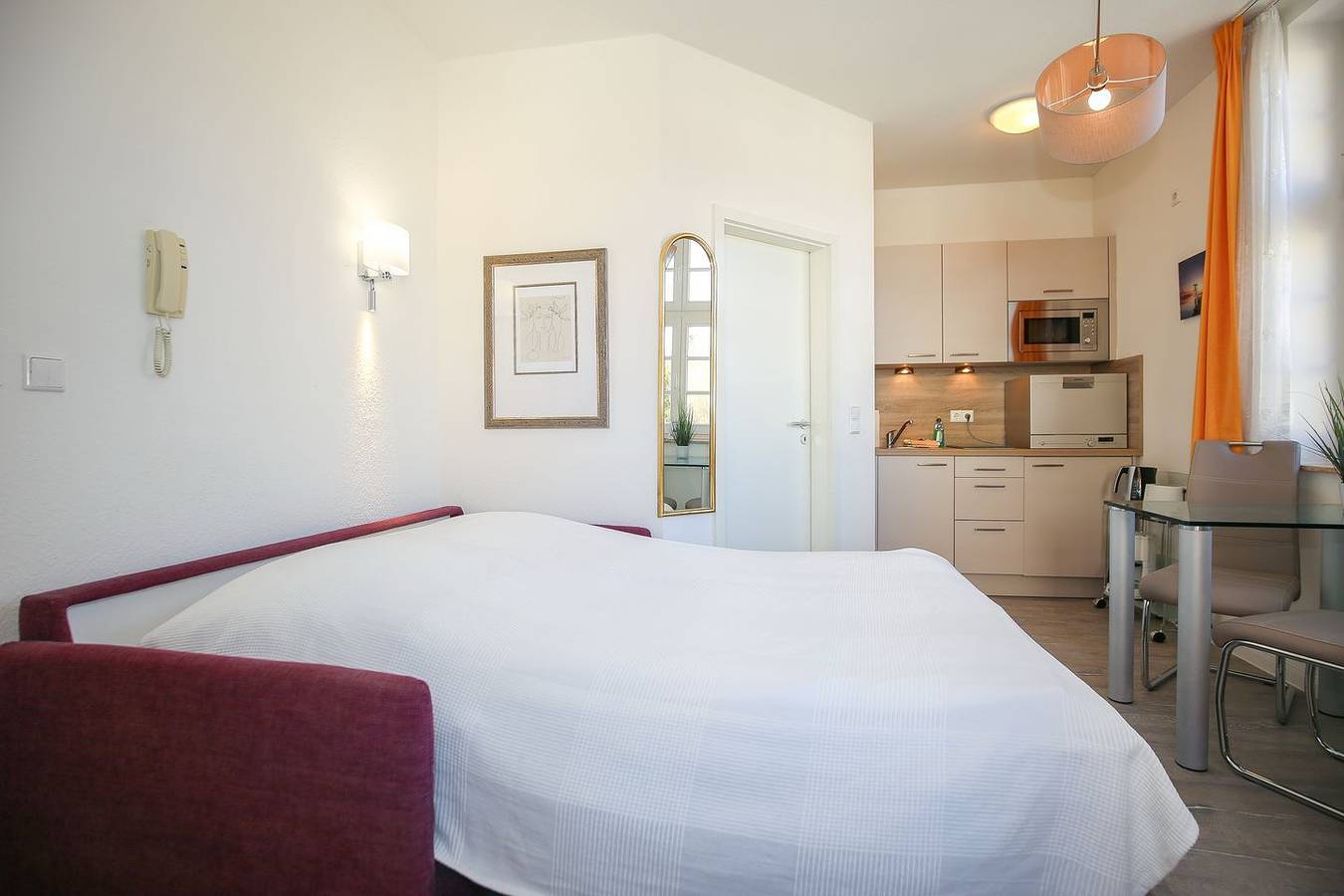 Apartamento entero, Apartment mit Balkon und Strandnähe für 1-2 Gäste + Hund in Kühlungsborn, Mar Baltico Mecklenburg