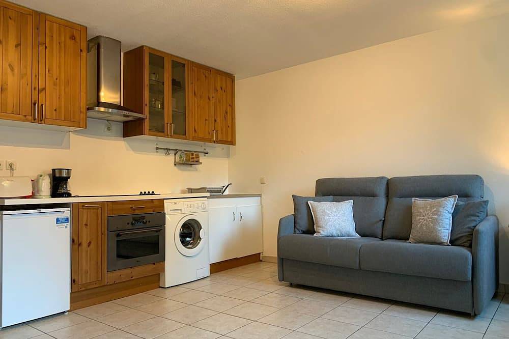 Ganze Wohnung, 2*-Studio für 2 mit Balkon, Wifi, Haustiere erlaubt in Brides-les-Bains, Les Trois Vallées