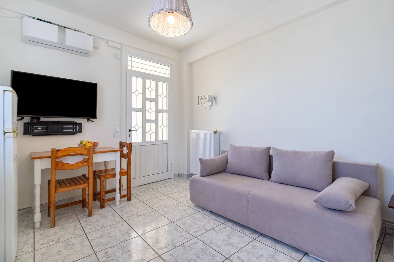 Ολόκληρο το διαμέρισμα, Apartment 'Margarita Kaizer Bridge 2' with Private Garden, Wi-Fi and Air Conditioning in Πέραμα, Κέρκυρα
