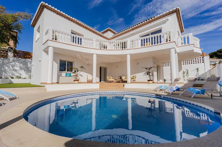 Casa rural para 6 personas, con jardín y terraza en La Herradura