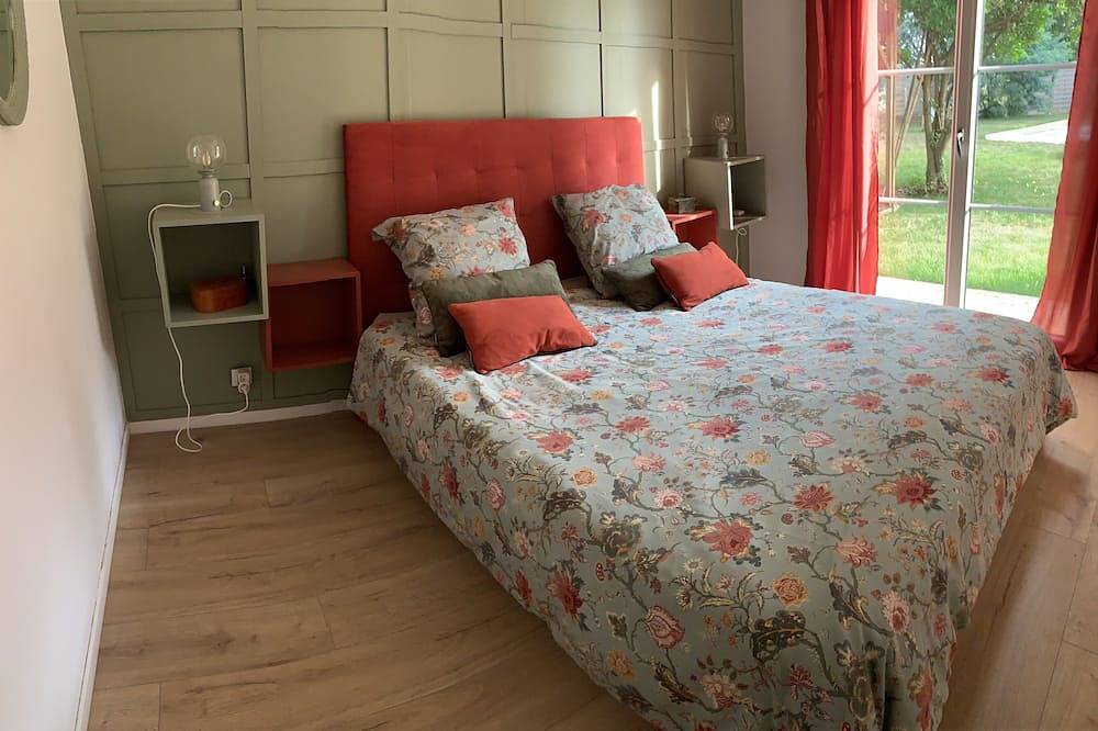 Family home 5mn from town center - 20mn from the ocean in Lesparre-Médoc, Lesparre-Médoc region