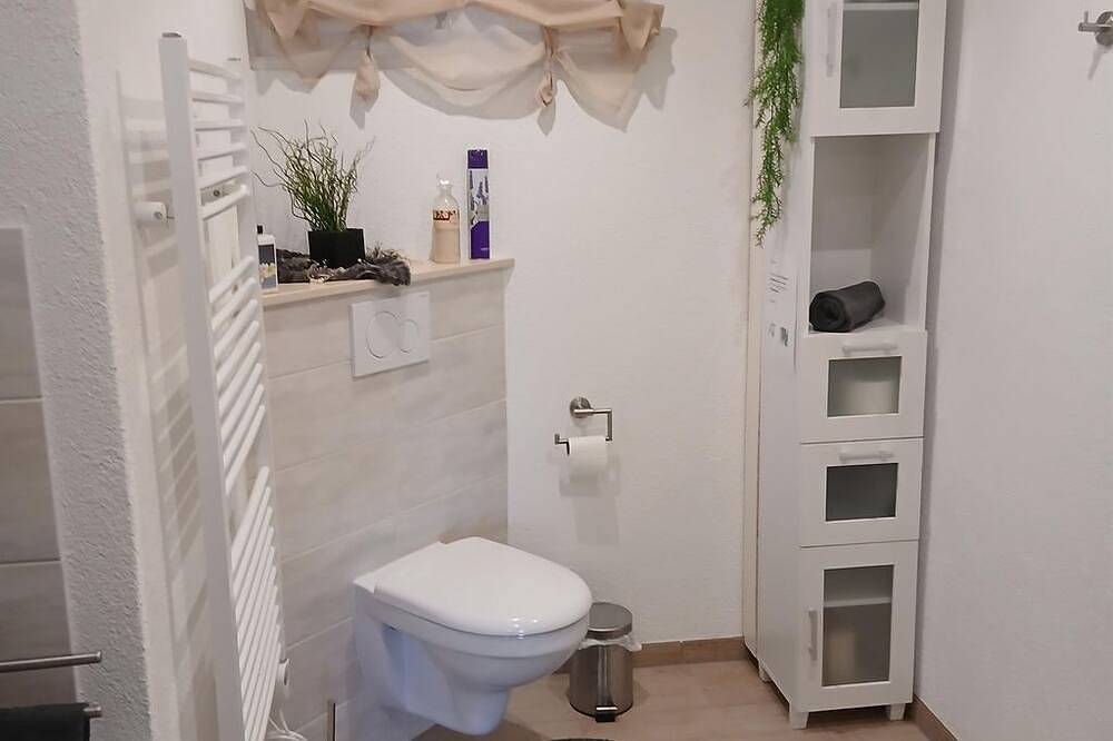 Ganze Wohnung, Ferienwohnung May - 2-Bett-Ferien-Appartment Dusche/Wc in Seiwerath, Eifelkreis Bitburg-Prüm