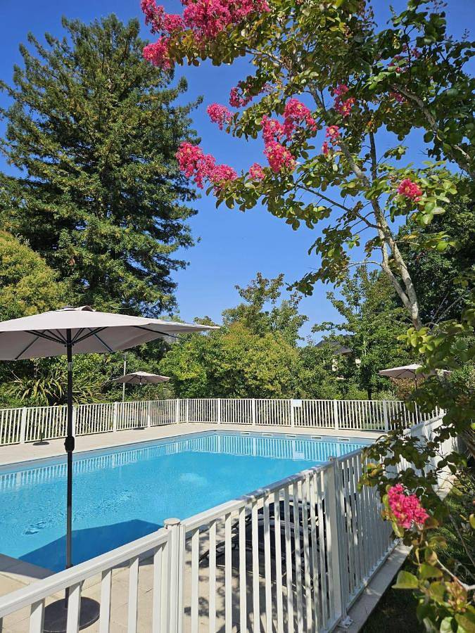 Appartement de vacances pour 2 personnes, avec piscine et terrasse