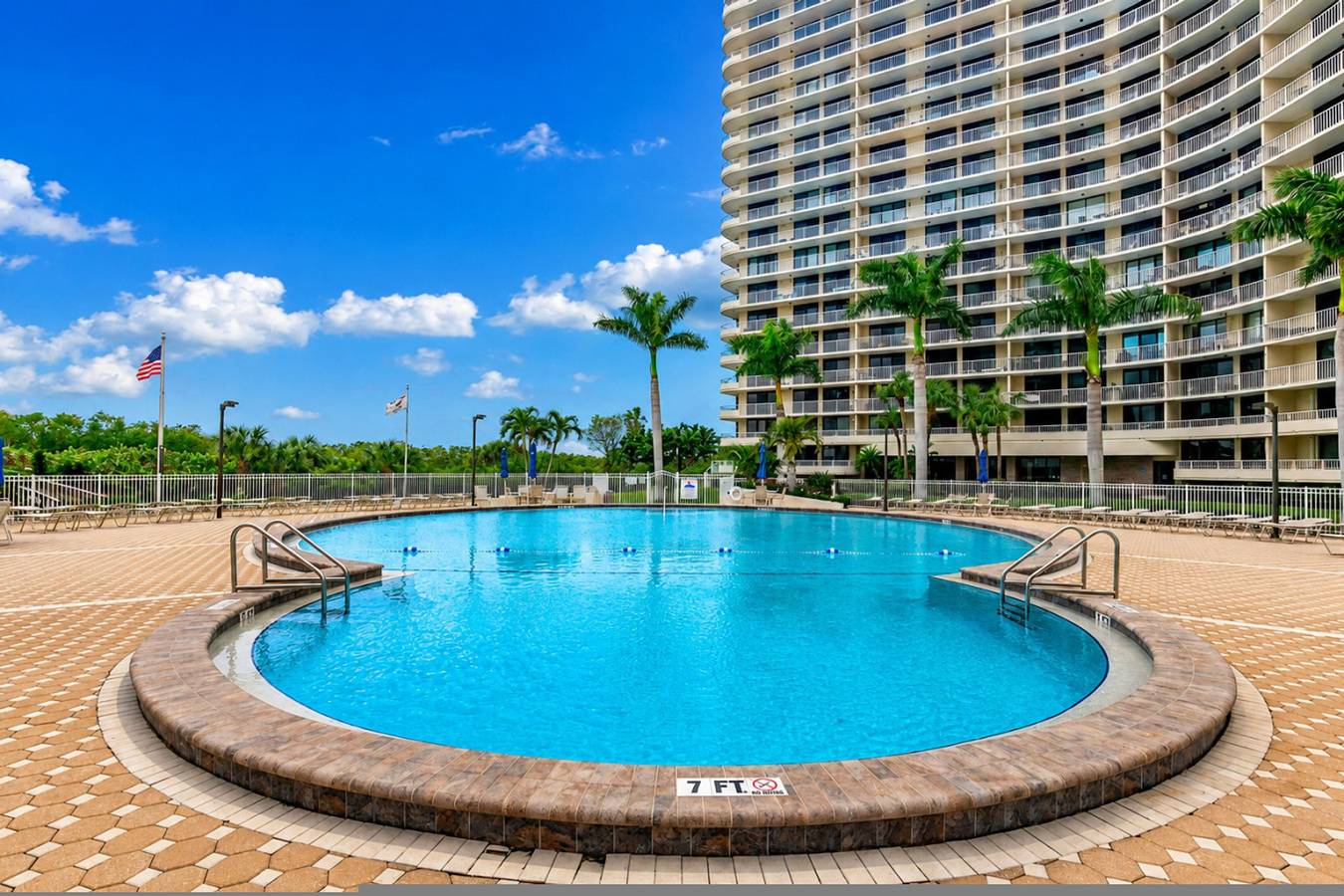 Appartement entier, Luxury Beach Resort Marco Island Condo, Ocean Views, Pool & Beach in Marco Island, Southwest Florida