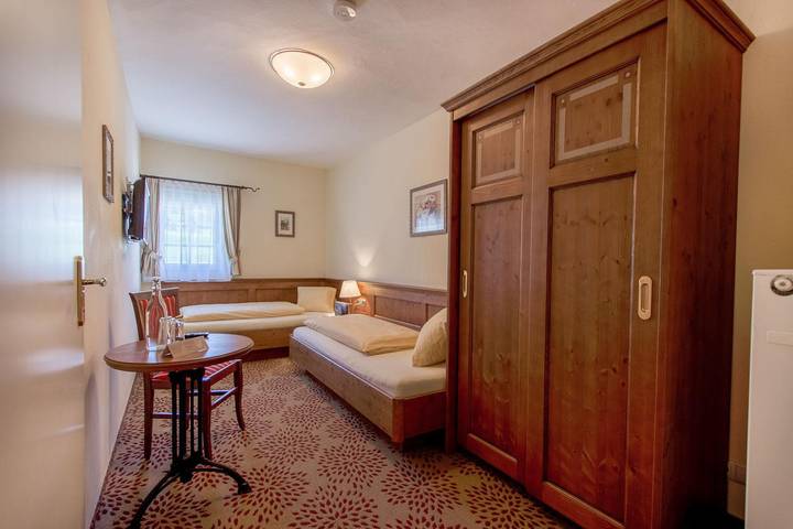 Ferienwohnung für 2 Personen, mit Garten und Sauna, kinderfreundlich in Flachau - 4