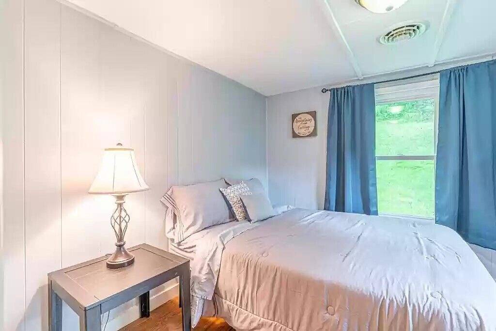 Cozy Cottage to soak up Appalachia's beauty in Damascus, Washington County (VA)