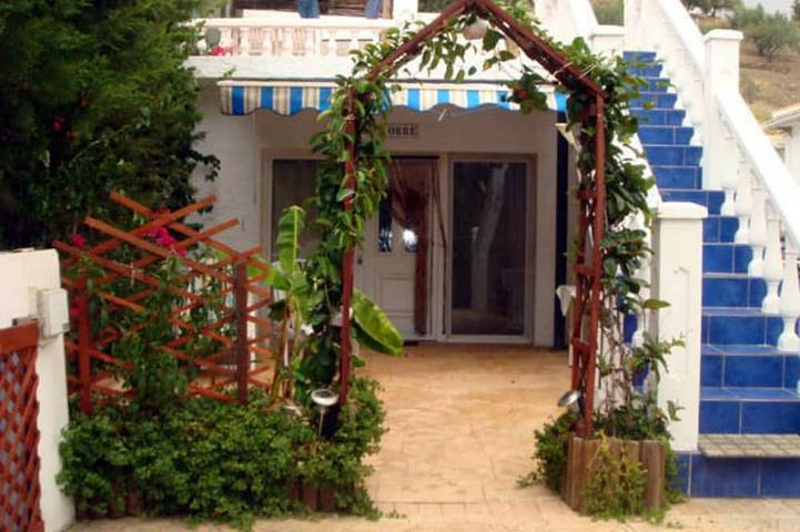 Holiday home for 2 people, with hot tub and garden as well as pool - 1