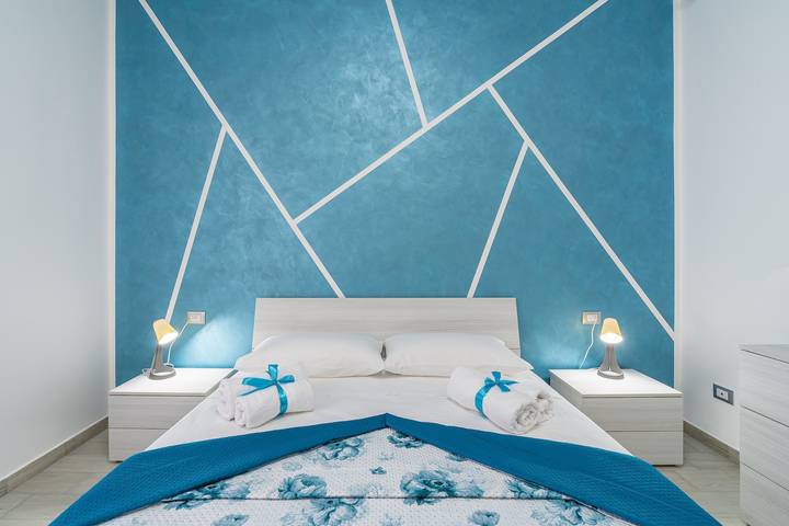 Apartamento entero, Apartamento 'Perla 2' con terraza compartida, Wi-Fi y aire acondicionado in Pachino, Provincia de Siracusa