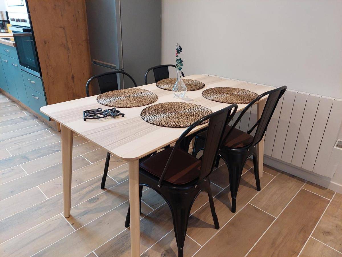 One-Bedroom House in Cheilly-lès-Maranges, Région d'Autun