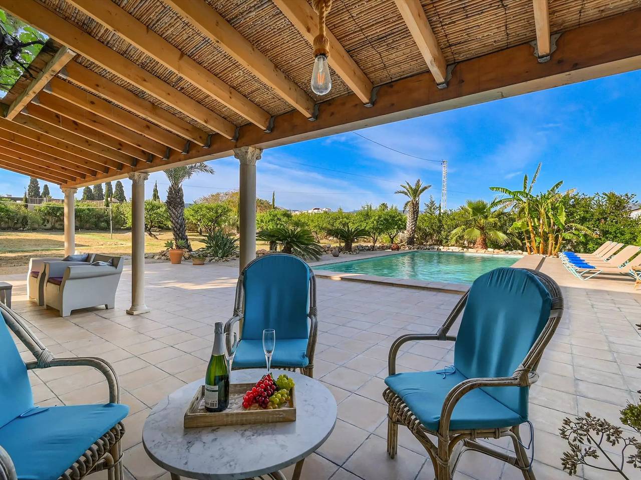 6 personas in Ondara, Costa Blanca