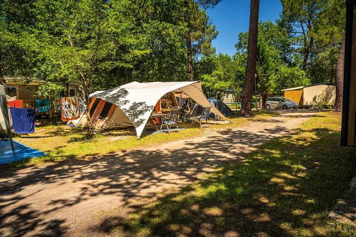 Camping pour 6 personnes, avec terrasse en Gironde - 3