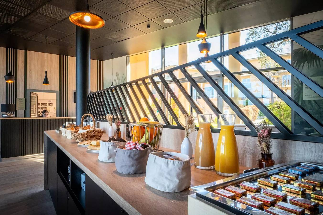 Ganze Wohnung, Ferienwohnung 2 Zimmer 4 Personen in Sophia Antipolis, Cannes und Umgebung