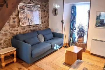 Maison d’hôte pour 2 personnes, avec piscine et jardin dans Safari Peaugres