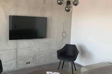 Cottage pour 4 personnes, avec jardin ainsi que terrasse et jacuzzi, animaux acceptés dans Bréhec