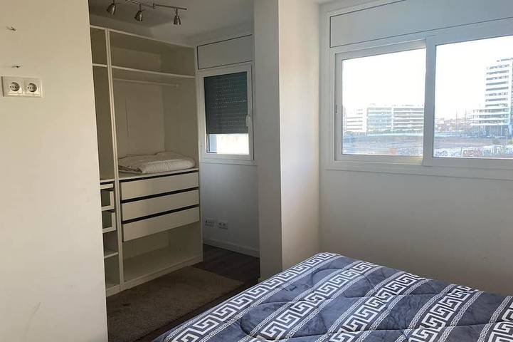 Ferienwohnung für 6 Personen, mit Terrasse und Pool in Badalona - 4