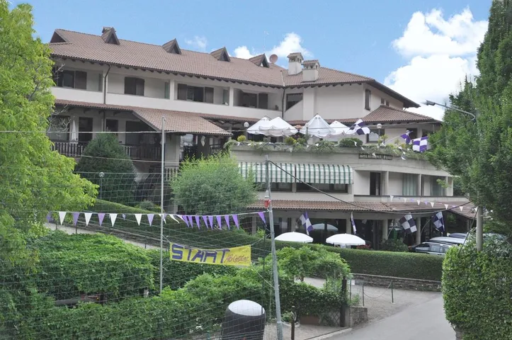 Apartmenthotel für 6 Personen, mit Sauna und Garten - 1