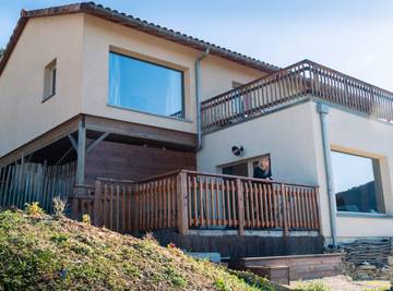 Gîte pour 2 personnes, avec terrasse dans Espenel