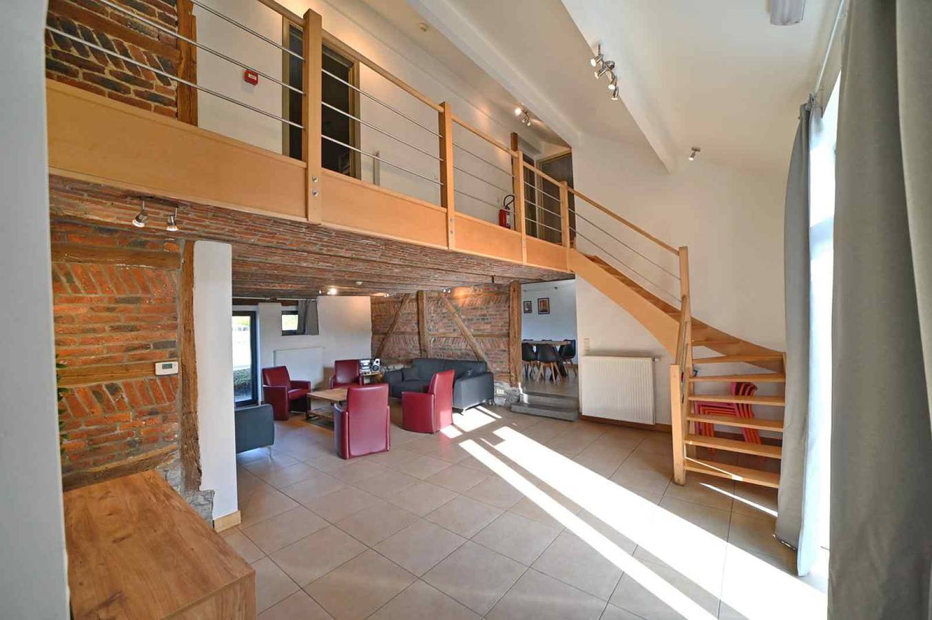 Ruim 14 persoons oud vakwerkhuis in Ardense stijl nabij Durbuy. in Grandhan, Durbuy