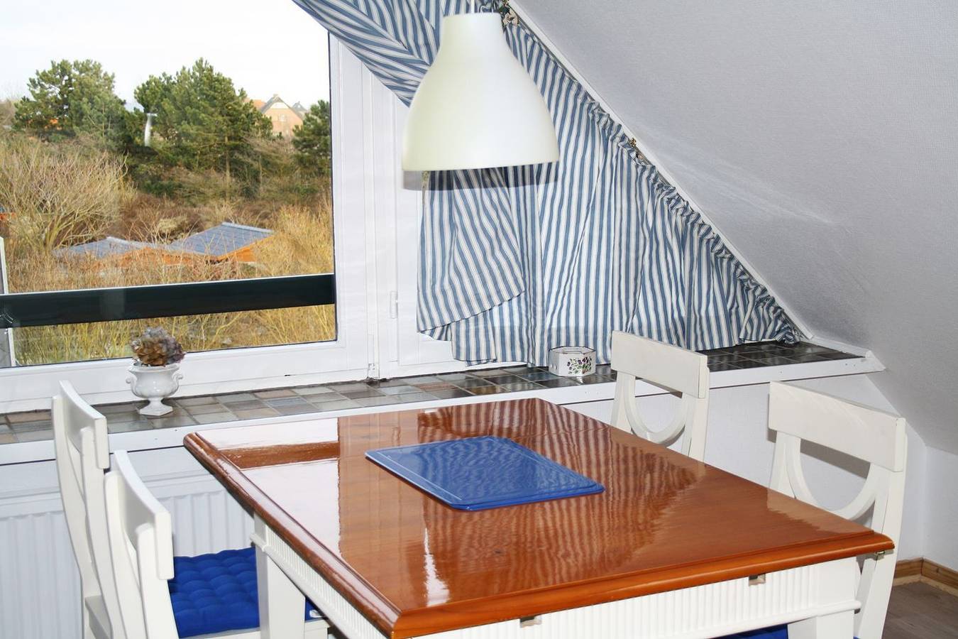 Ganze Wohnung, Komfortable Ferienwohnung Liiger Hörn Dg in Tinnum mit Sauna und Garten in Tinnum, Sylt (Gemeinde)