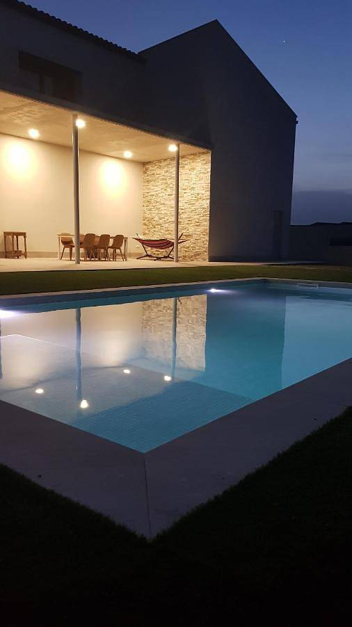 Location de vacances pour 6 personnes, avec piscine ainsi que jardin et vue, animaux acceptés dans Garrigues - 3