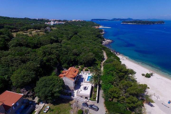 Villa for 9 people in Dubrovnik