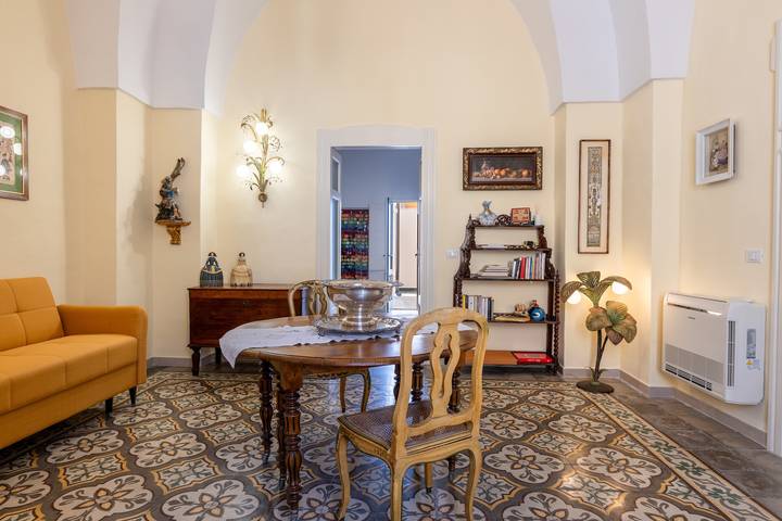 Appartamento per 7 persone, con Balcone e Giardino a Sava