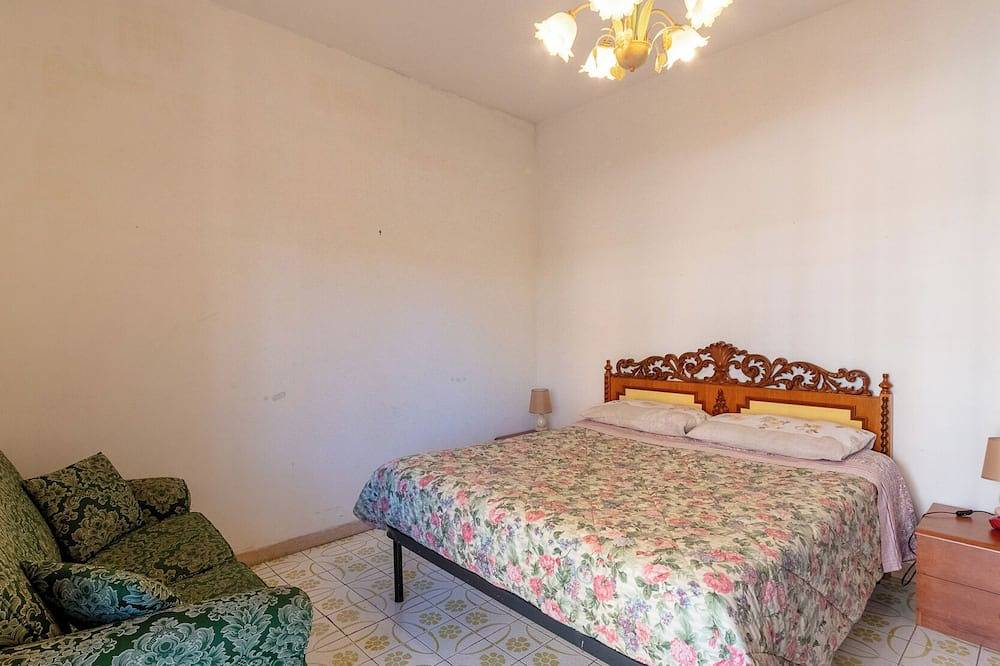 Entire apartment, You are 100 meters from the sea! in Ladispoli, Rome Province