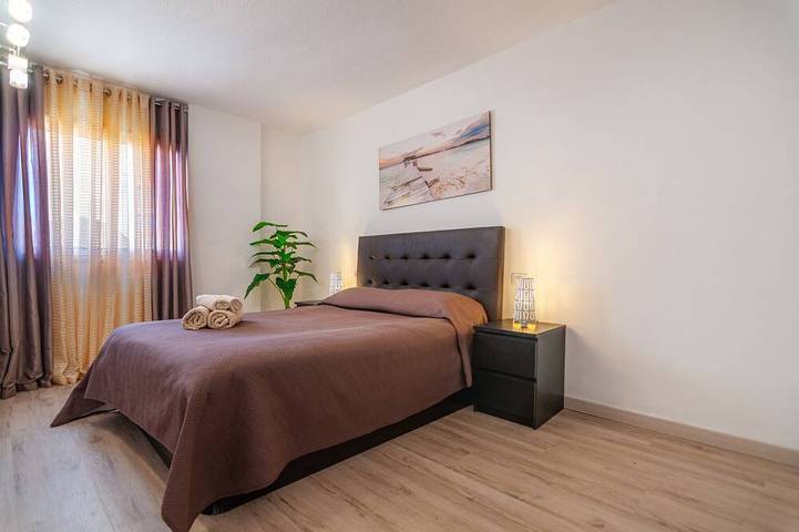 Appartement entier, Torres Del Sol Panoramic Seaview in Playa de las Américas, Arona