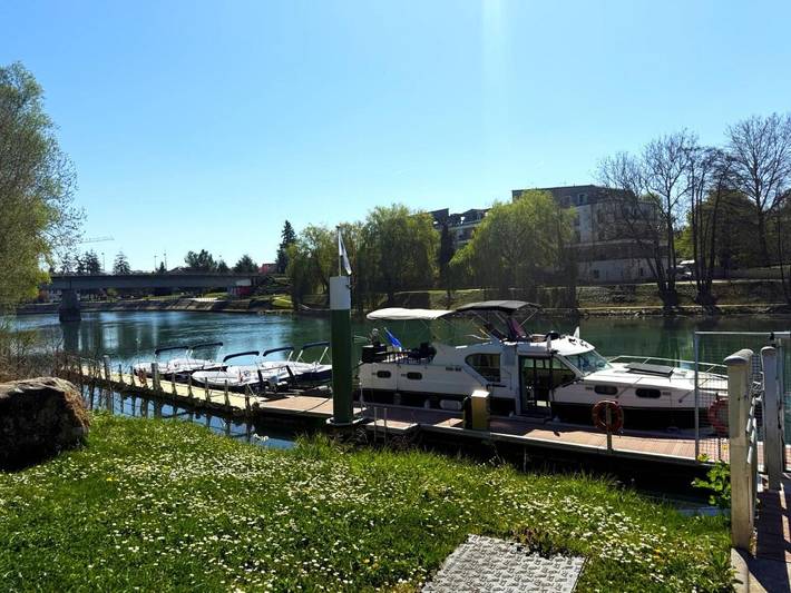 Hôtel pour 2 personnes, avec vue sur le lac et terrasse ainsi que vue et sauna à La Ferté-sous-Jouarre - 3