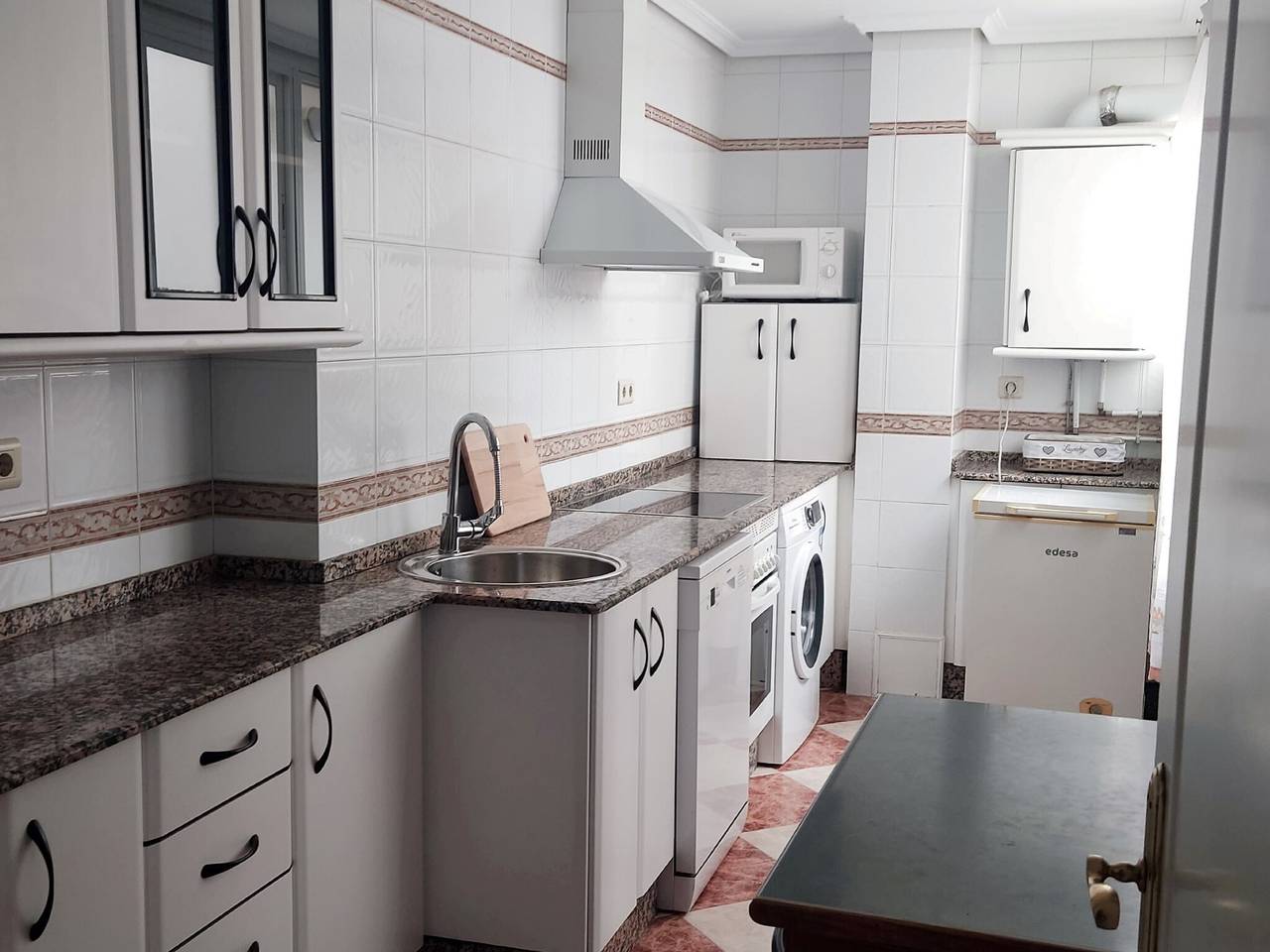 Apartamento entero, Playamar - Apartamento En Cádiz. Wifi Gratis in Playa La Victoria, Cádiz