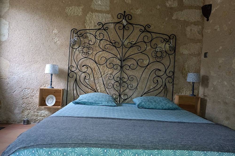 Gite troglodyte A fleur de pierre in La Croix-en-Touraine, Région de Tours