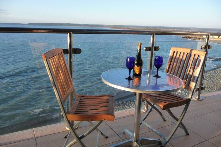 Apartment for 4 people in Westward Ho